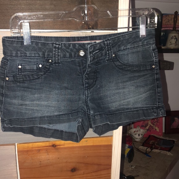 Jean Shorts - size 5 - Picture 2 of 8